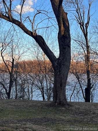 1.52 Acres of Land with Home for Sale in New Albany, Indiana