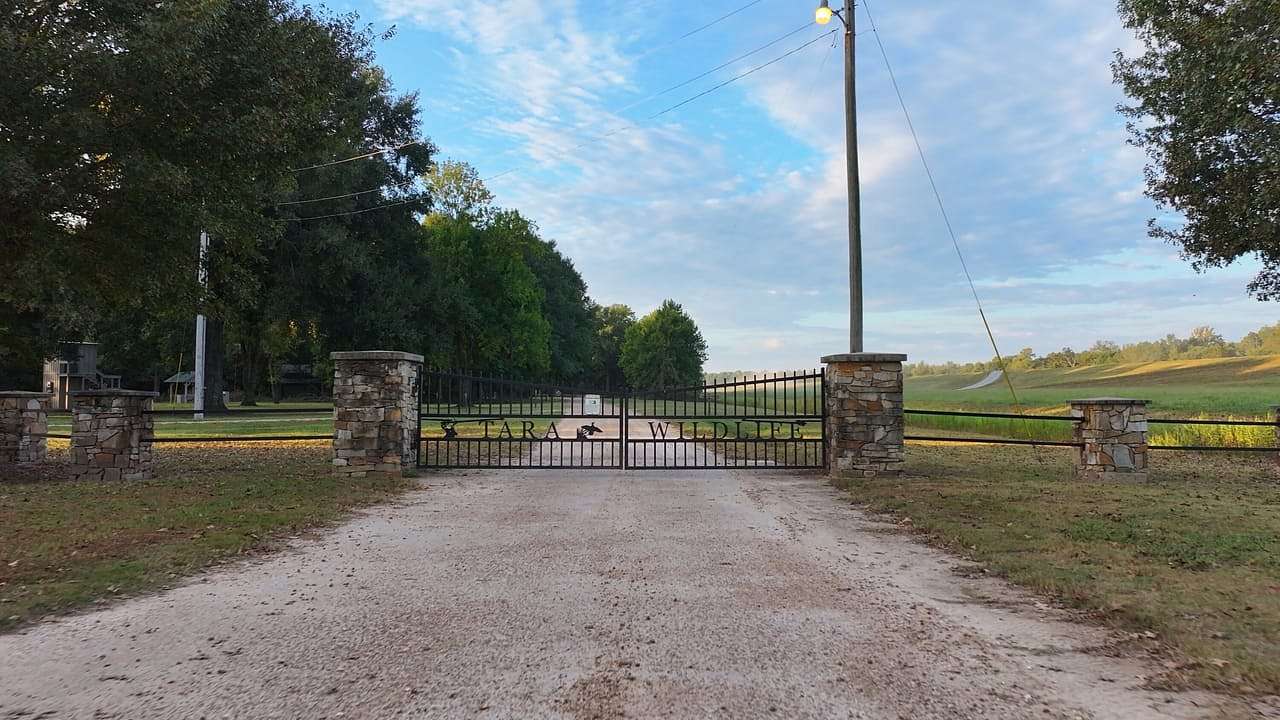 6,500 Acres of Recreational Land for Sale in Vicksburg, Mississippi