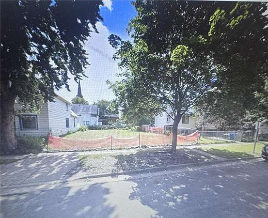 0.1 Acres of Land for Sale in St. Paul, Minnesota