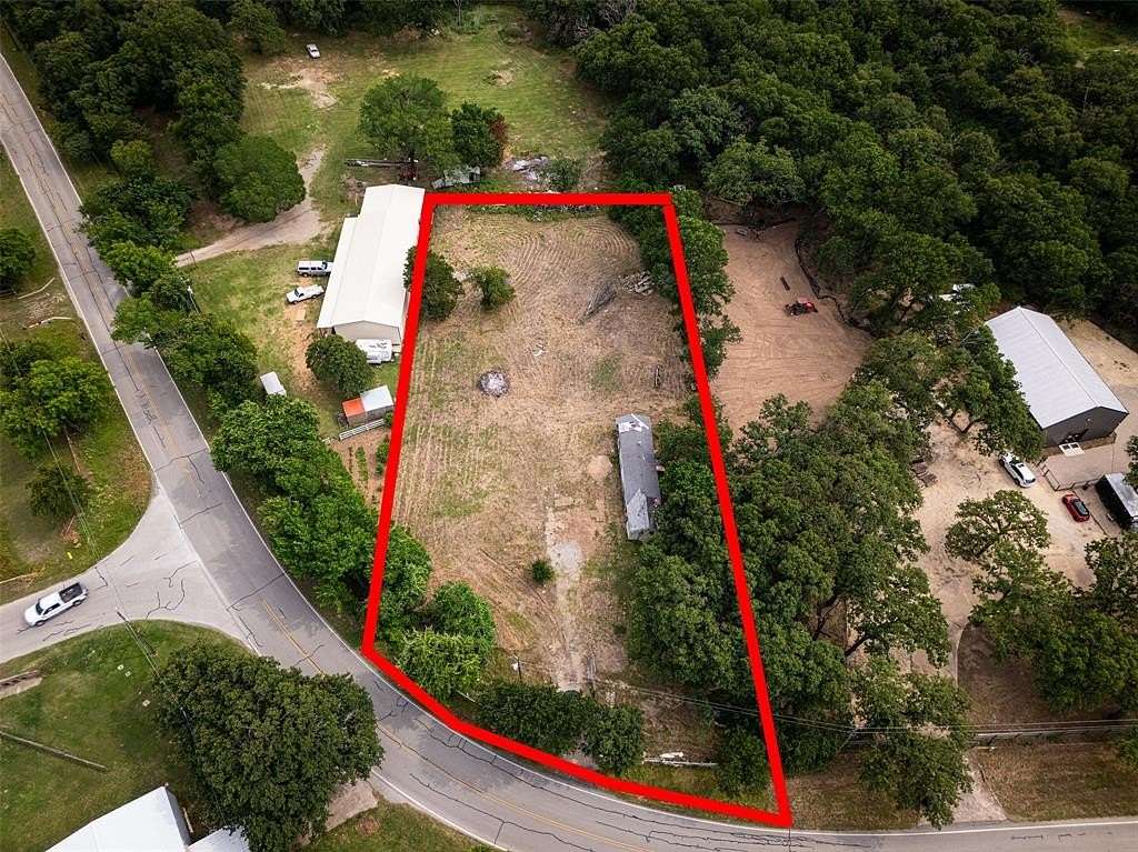 0.94 Acres of Residential Land for Sale in Burleson, Texas