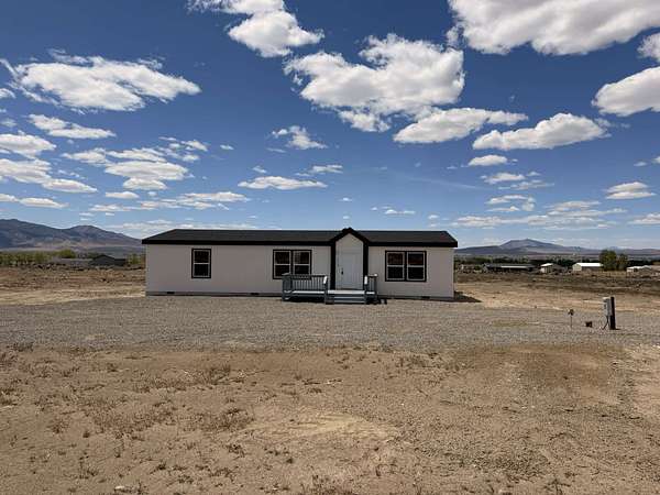2.54 Acres of Land with Home for Sale in Winnemucca, Nevada