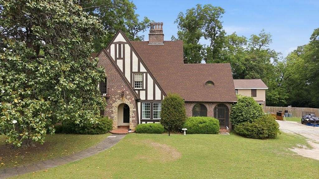 1.5 Acres of Land with Home for Sale in Greenwood, South Carolina