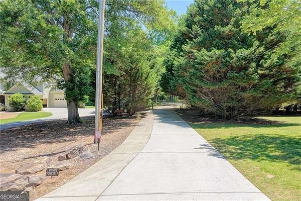 1 Acre of Residential Land for Sale in Cumming, Georgia