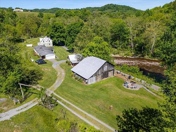 Improved Residential Land for Sale in Abingdon, Virginia
