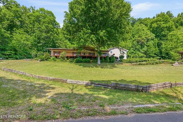 2 Acres of Land with Home for Sale in New Market, Tennessee