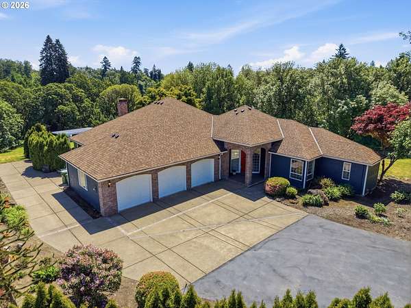3.74 Acres of Land with Home for Sale in Newberg, Oregon