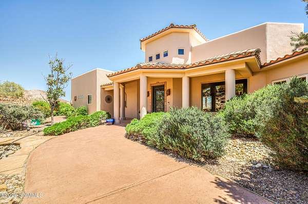 1.9 Acres of Land with Home for Sale in Las Cruces, New Mexico