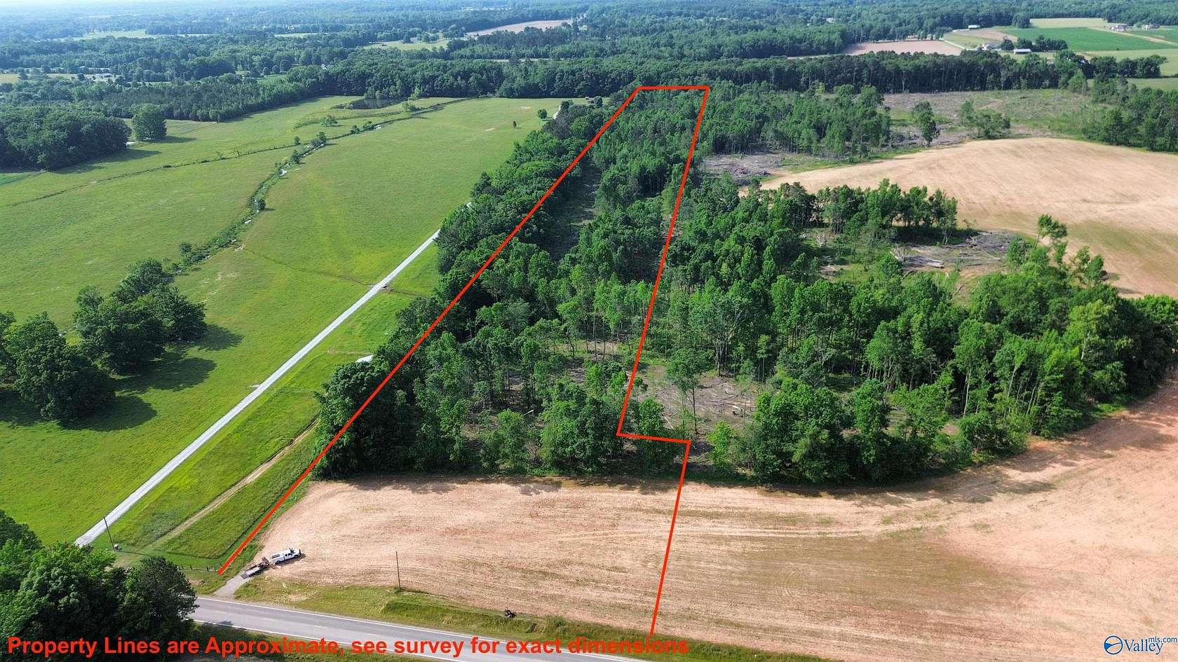20 Acres of Land for Sale in Elkmont, Alabama