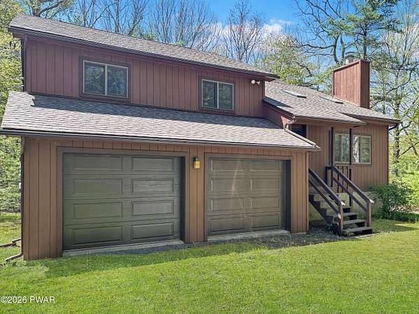 1.65 Acres of Land with Home for Sale in Dingmans Ferry, Pennsylvania
