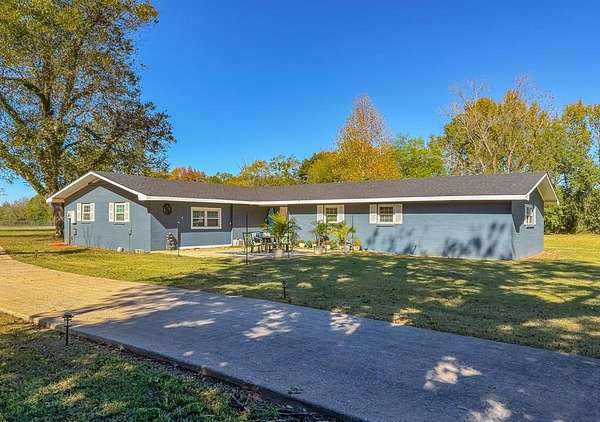 3.24 Acres of Land with Home for Sale in Donalsonville, Georgia