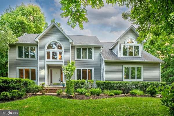 1.59 Acres of Land with Home for Sale in Pasadena, Maryland