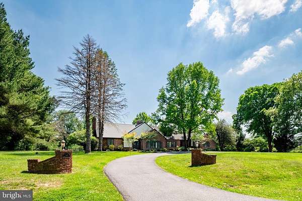 5 Acres of Land with Home for Sale in Ashton, Maryland