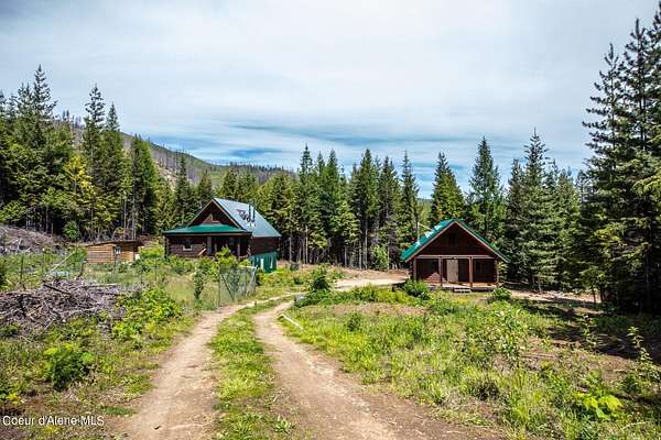 20 Acres of Land with Home for Sale in Priest River, Idaho