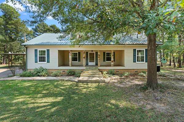 5 Acres of Land with Home for Sale in Kilgore, Texas