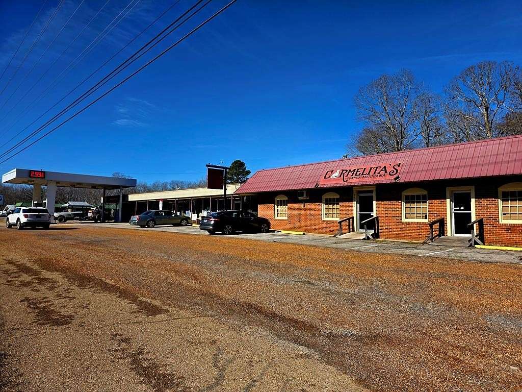 2 Acres of Improved Mixed-Use Land for Sale in Buchanan, Tennessee