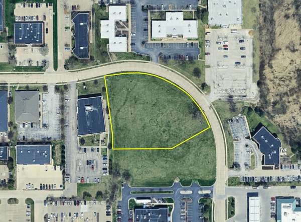 1.73 Acres of Commercial Land for Sale in Davenport, Iowa