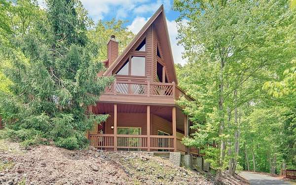 1.78 Acres of Land with Home for Sale in Murphy, North Carolina