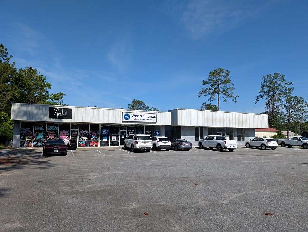 1.58 Acres of Improved Commercial Land for Sale in Nashville, Georgia