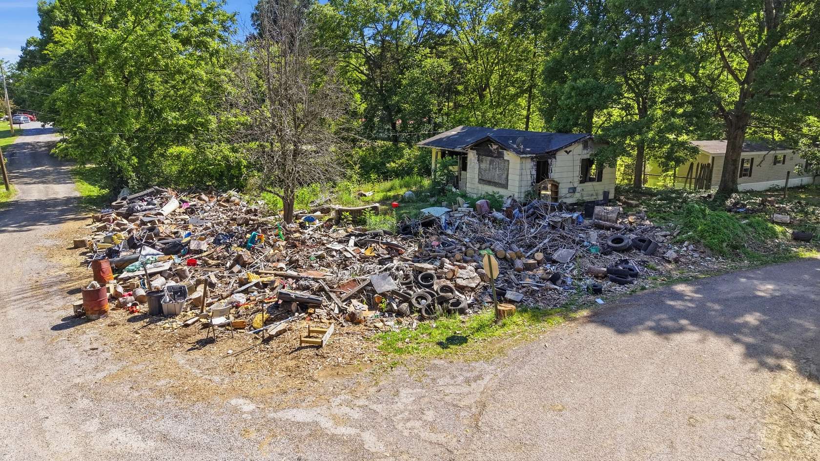 0.4 Acres of Residential Land for Sale in Shelbyville, Tennessee