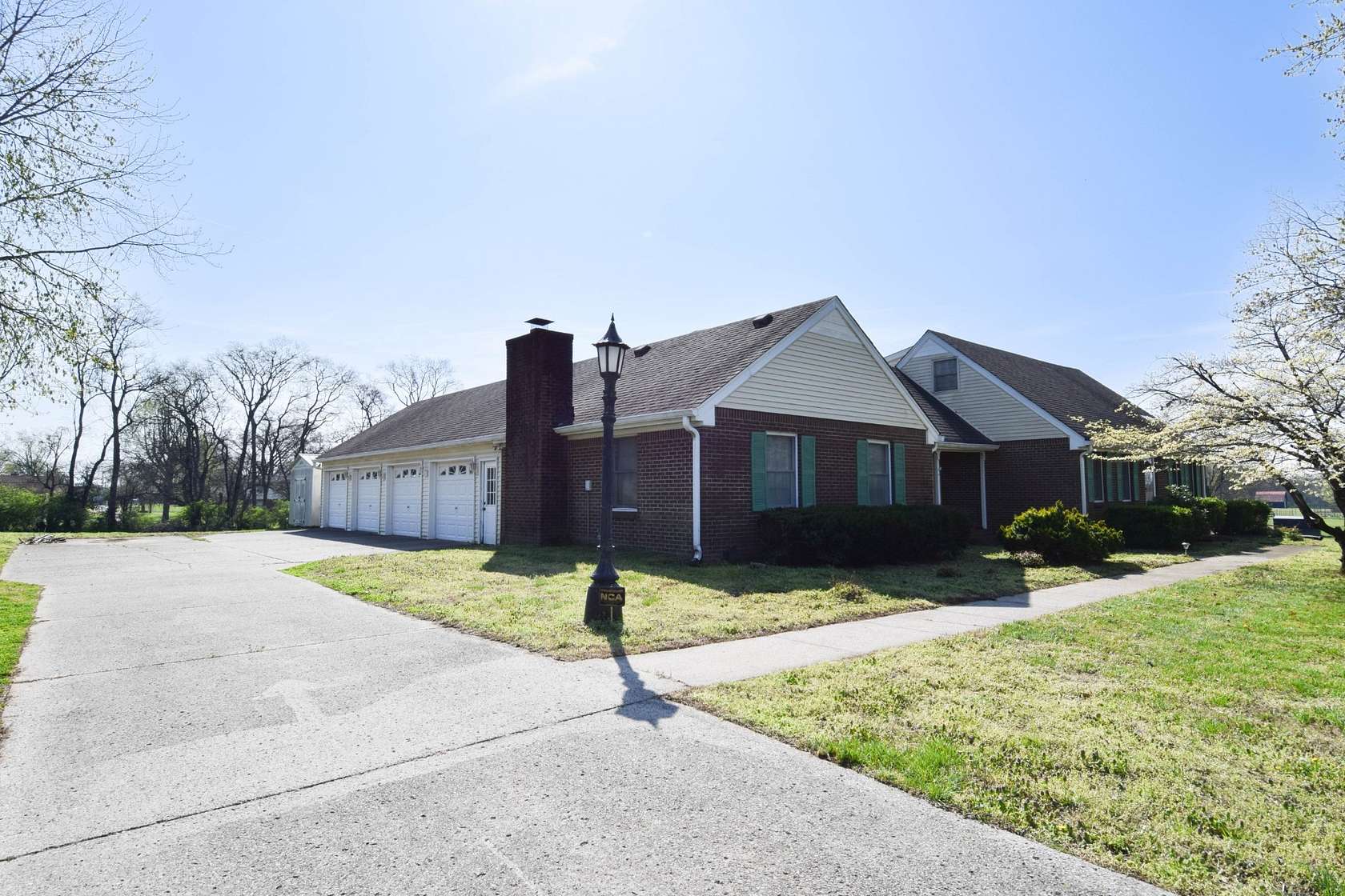 2.6 Acres of Land with Home for Sale in Gallatin, Tennessee