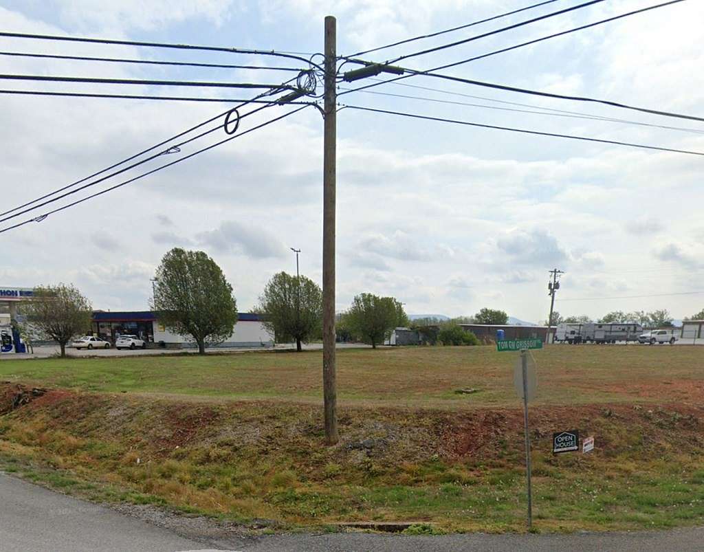 0.8 Acres of Commercial Land for Sale in Morrison, Tennessee