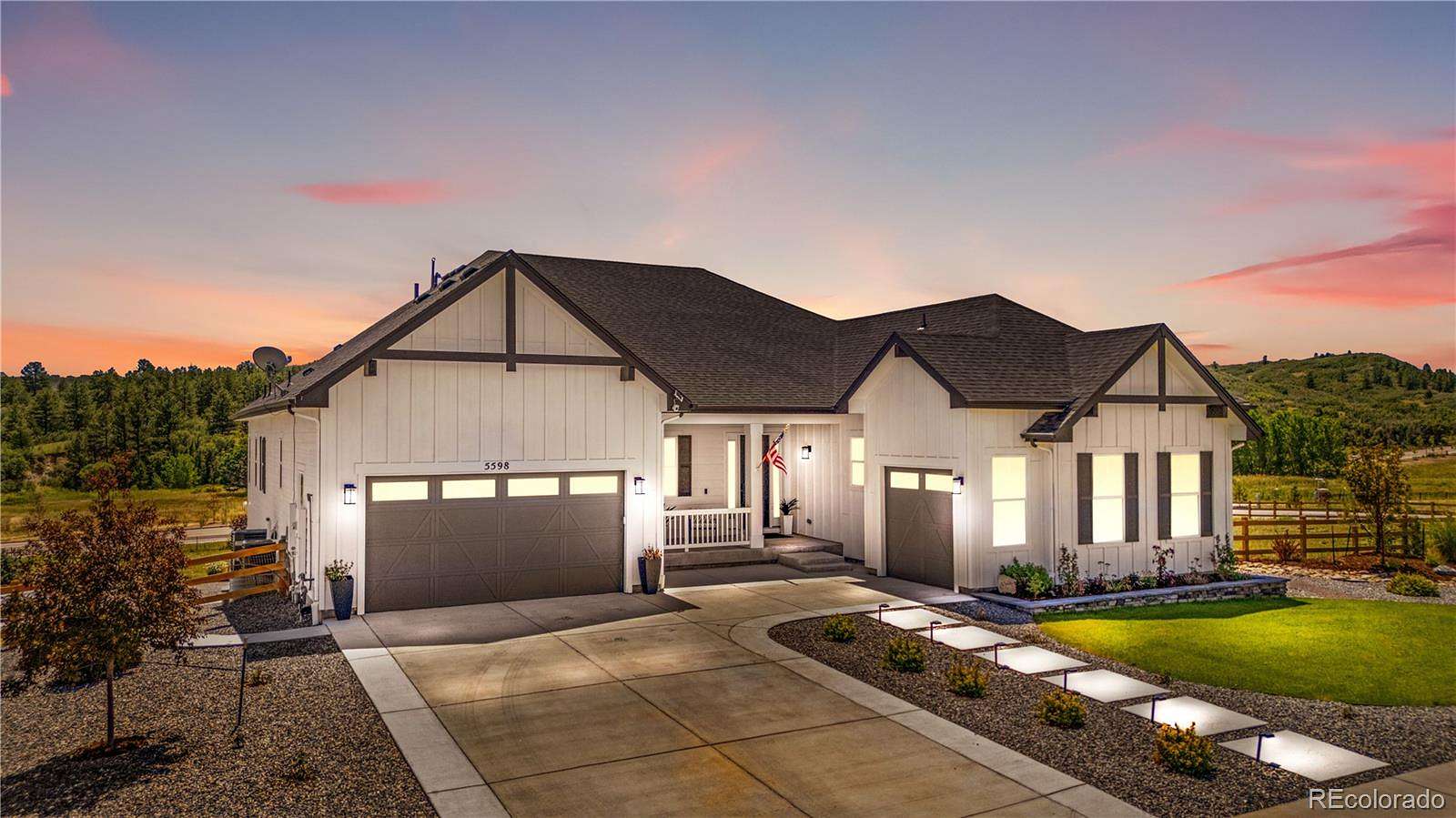1.6 Acres of Land with Home for Sale in Castle Rock, Colorado