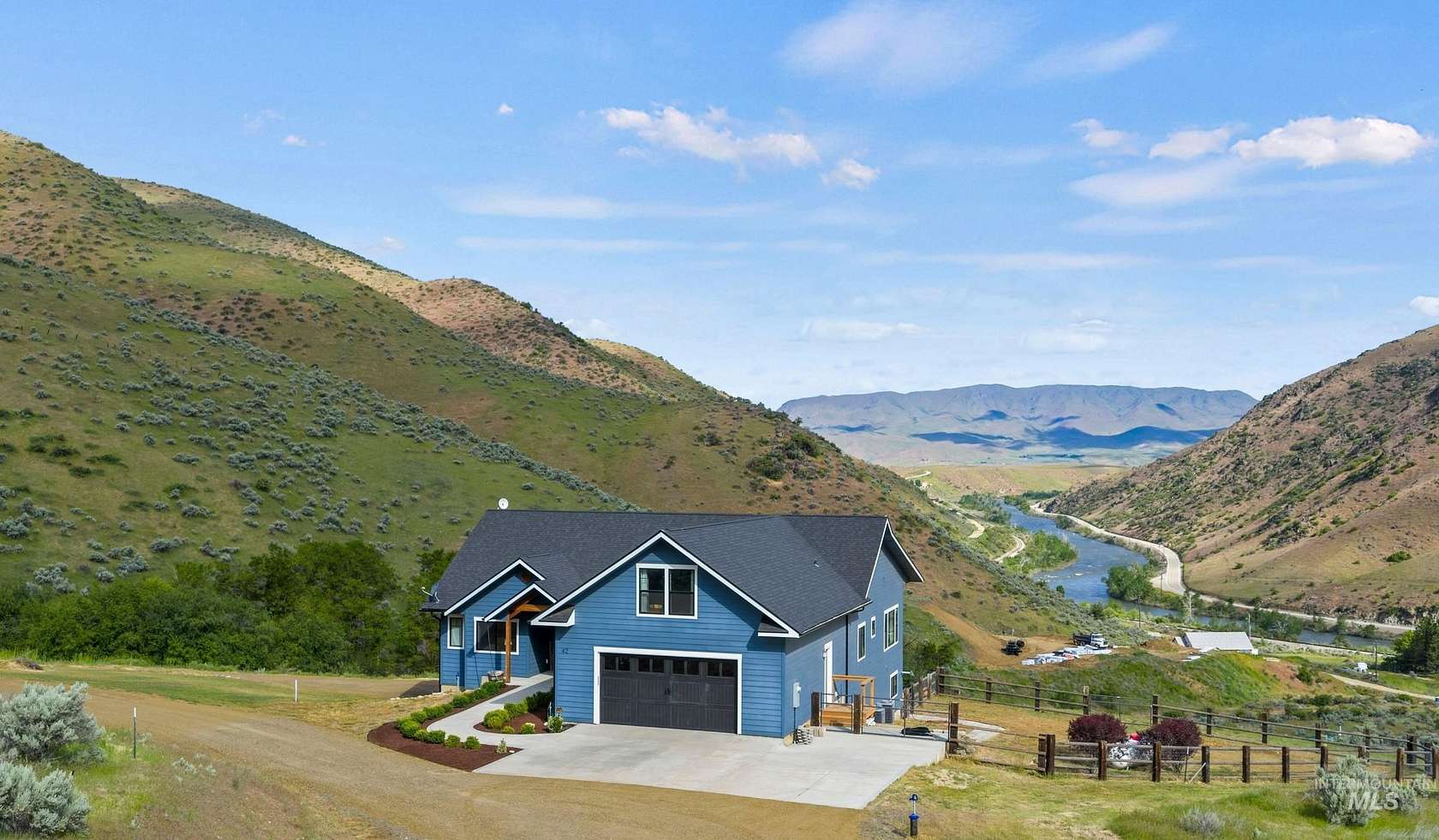 6 Acres of Land with Home for Sale in Horseshoe Bend, Idaho