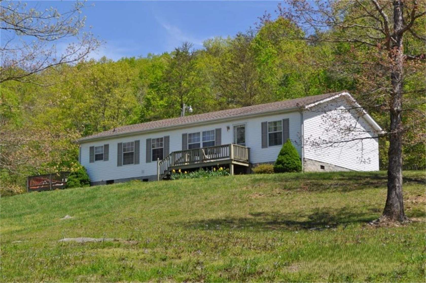 2.9 Acres of Land with Home for Sale in Somerset, Kentucky