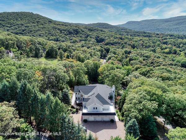 4 Acres of Land with Home for Sale in Cornwall Town, New York