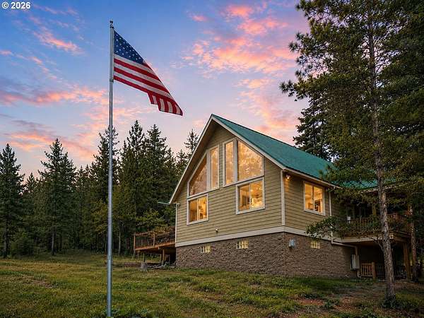 20.3 Acres of Land with Home for Sale in Goldendale, Washington