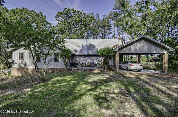 50 Acres of Recreational Land with Home for Sale in Durant, Mississippi