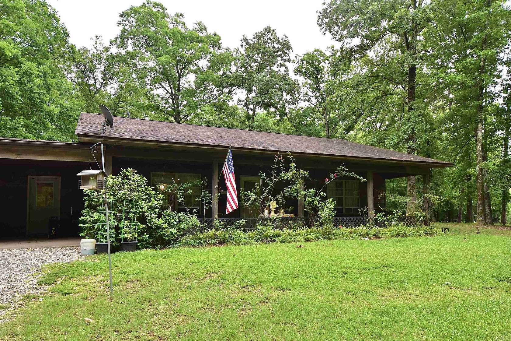 3.54 Acres of Land with Home for Sale in Malvern, Arkansas