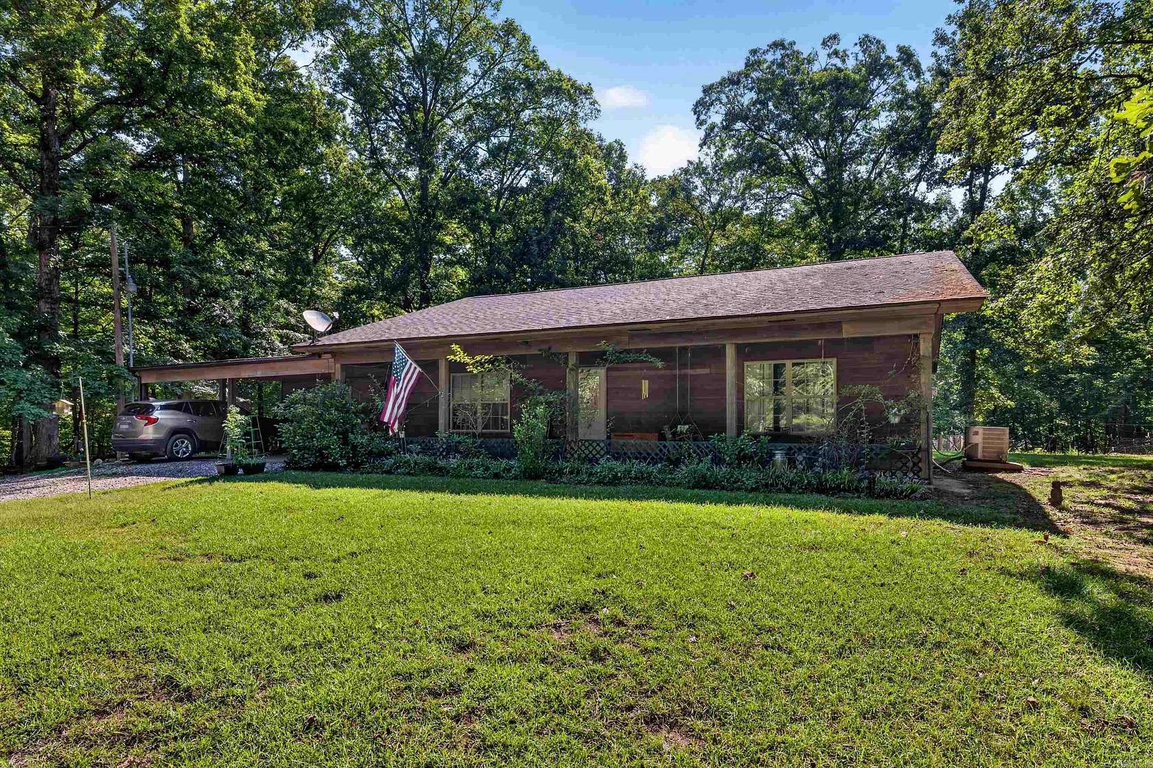 3.54 Acres of Land with Home for Sale in Malvern, Arkansas
