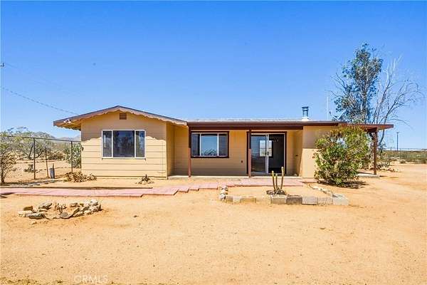 2.5 Acres of Land with Home for Sale in Landers, California