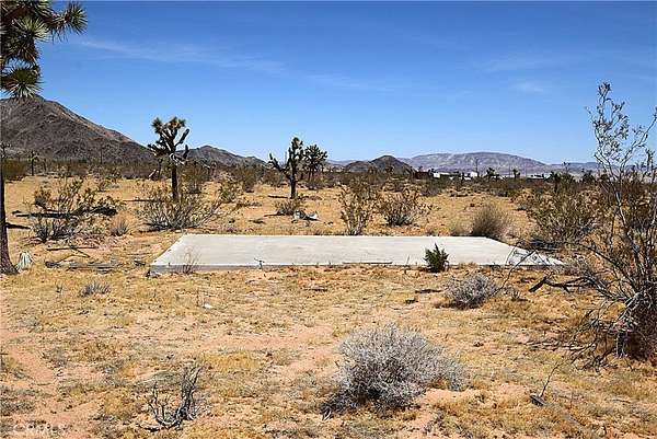 5 Acres of Residential Land for Sale in Landers, California