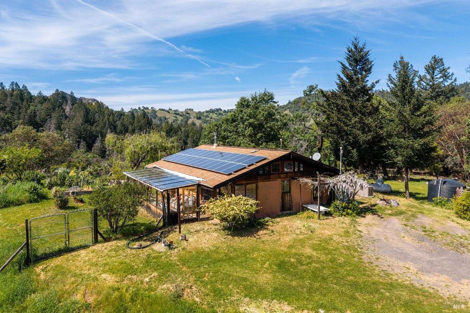 10 Acres of Land with Home for Sale in Ukiah, California