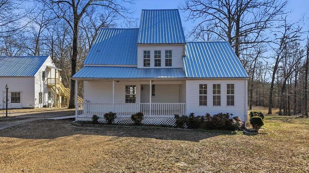 1.5 Acres of Land with Home for Sale in Chatsworth, Georgia