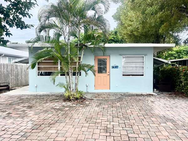 2.69 Acres of Land with Home for Lease in Key Largo, Florida