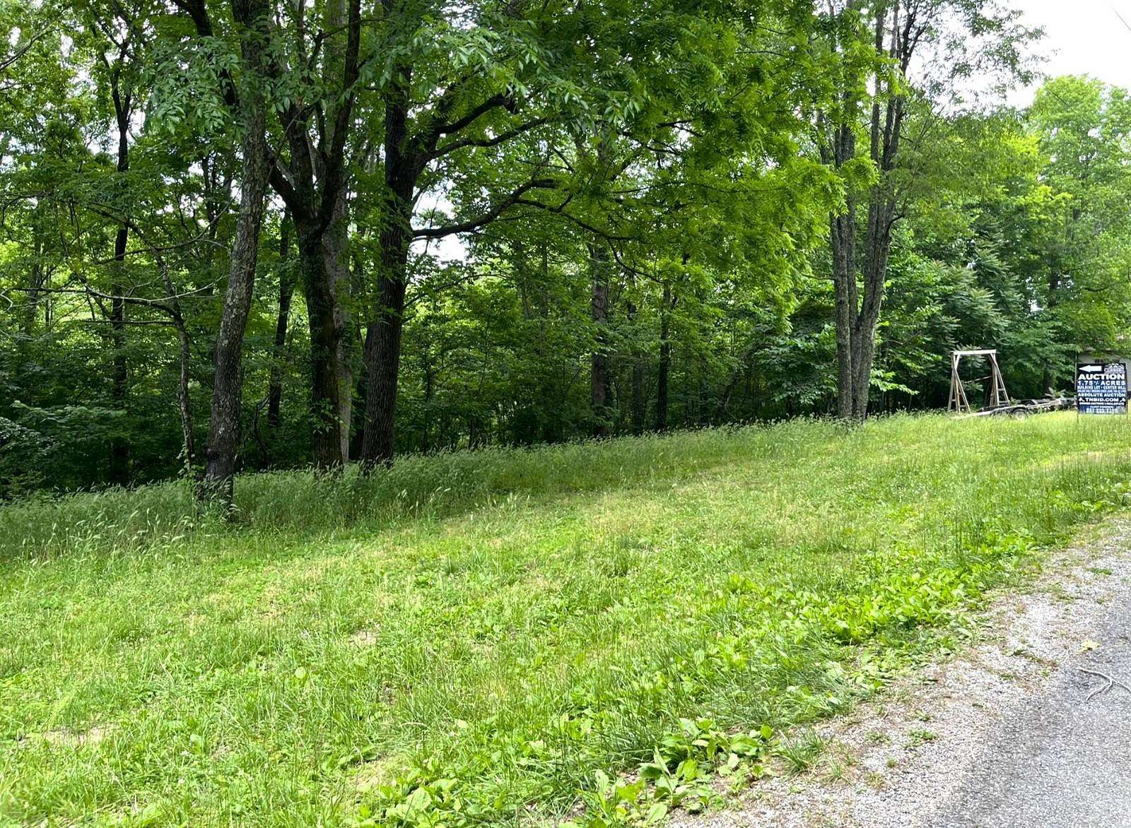 1.75 Acres of Residential Land for Sale in Baxter, Tennessee