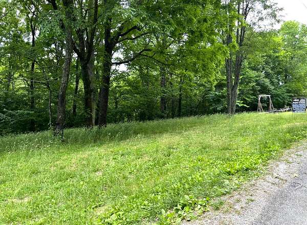 1.75 Acres of Residential Land for Sale in Baxter, Tennessee