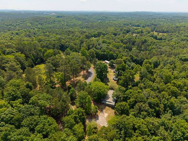 10.5 Acres of Land for Auction in Silver Creek, Georgia
