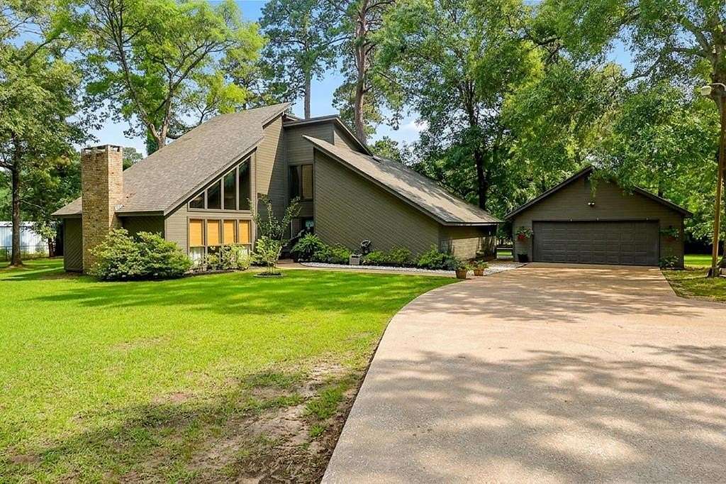 2 Acres of Land with Home for Sale in Lufkin, Texas