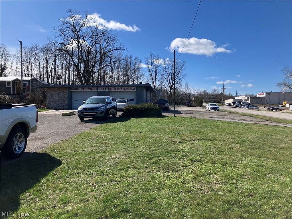 0.93 Acres of Commercial Land for Sale in Tallmadge, Ohio