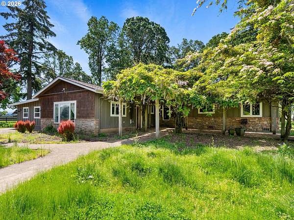 5.13 Acres of Land with Home for Sale in Molalla, Oregon