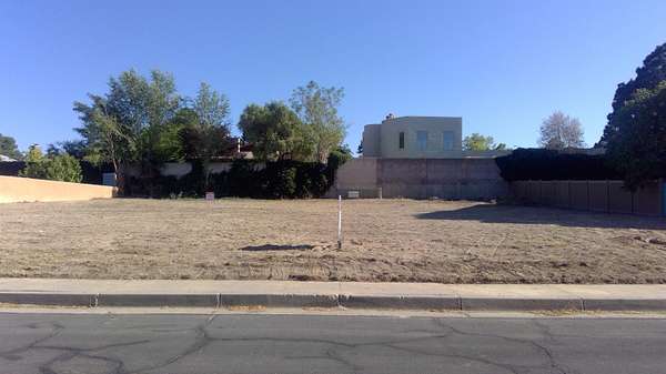 0.32 Acres of Residential Land for Sale in Albuquerque, New Mexico