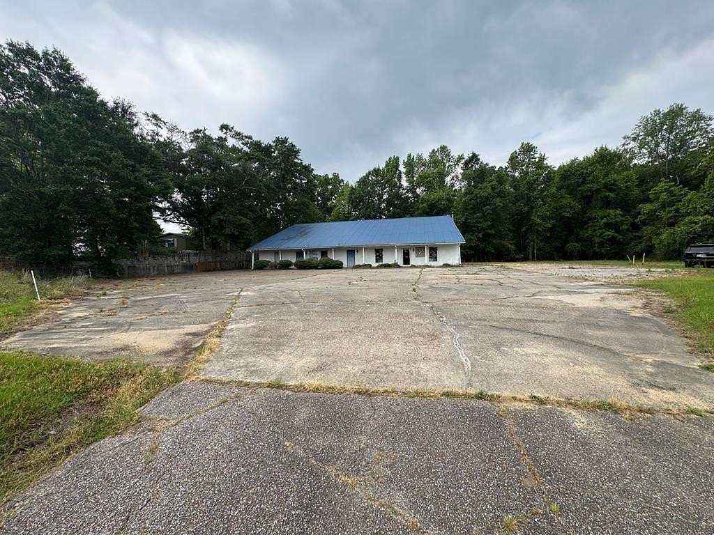 2 Acres of Improved Commercial Land for Sale in Laurel, Mississippi