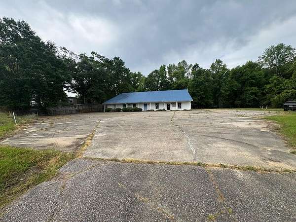 2 Acres of Improved Commercial Land for Sale in Laurel, Mississippi