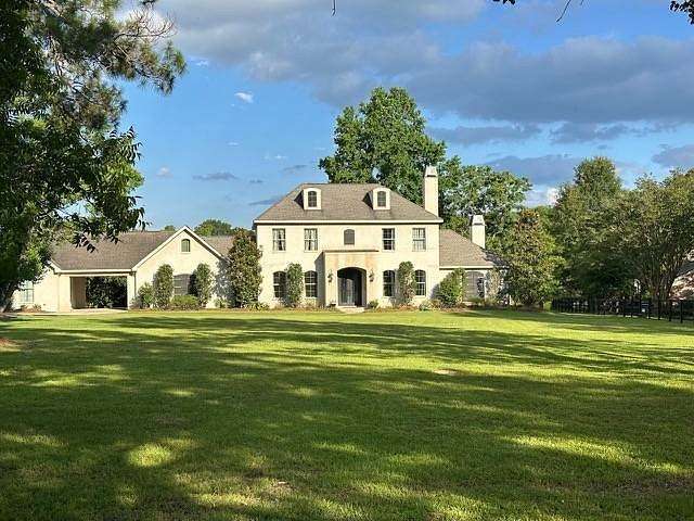 2.64 Acres of Land with Home for Sale in Covington, Louisiana