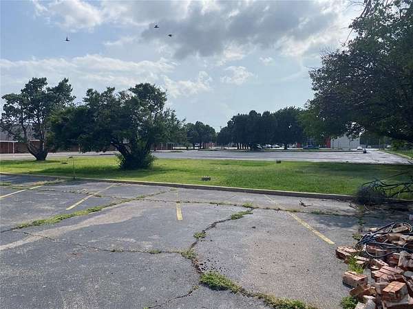 0.98 Acres of Mixed-Use Land for Sale in Oklahoma City, Oklahoma