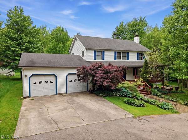 20.6 Acres of Land with Home for Sale in Madison, Ohio